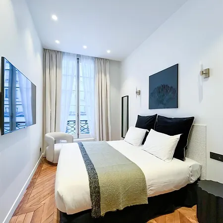 Urbanflat 197 - Prestige Saint Honore Mermoz Paris